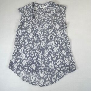 Fun2Fun Womens Grey White Animal Print Pintuck Sleeveless Blouse V-Neck S‎